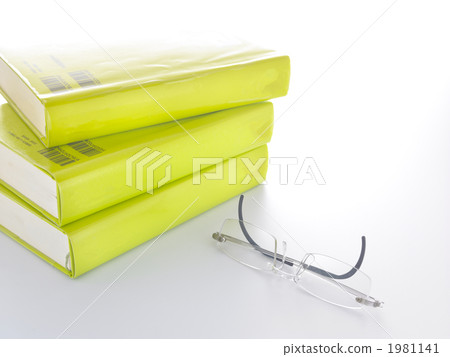 書和眼鏡 1981141