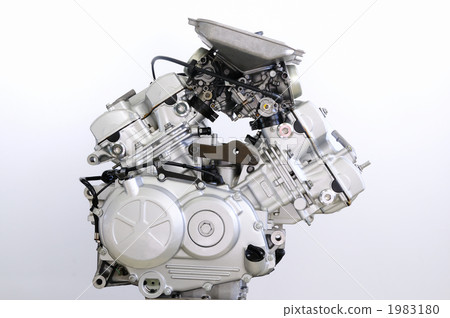Motorcycle engine 1983180