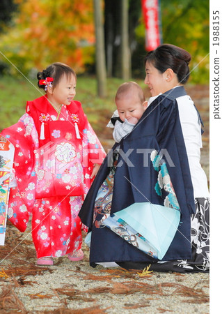 Shichigosan 3 people and family photos 1988155
