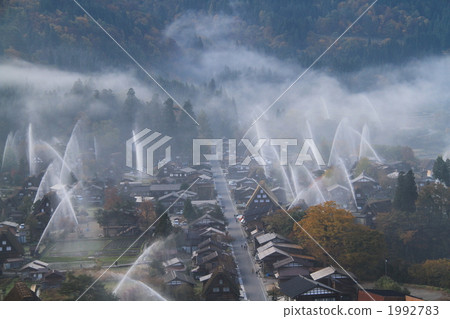 Shirakawago in autumn 1992783