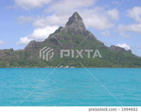 Mount Otemanu 1994682