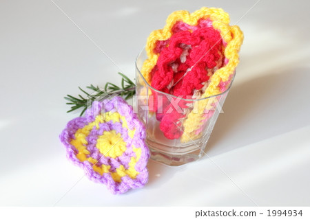 Acrylic scourer 1994934