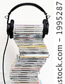 Headphone and CD 1995287