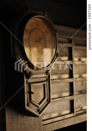 老房子的老鐘 1997204