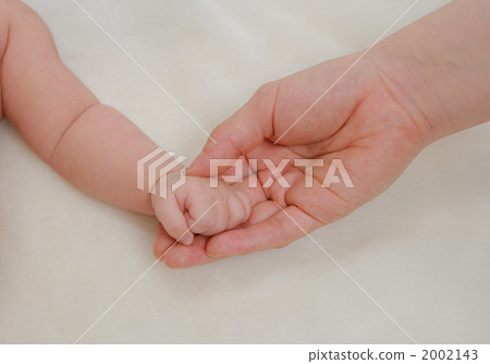 Mother and child 2002143