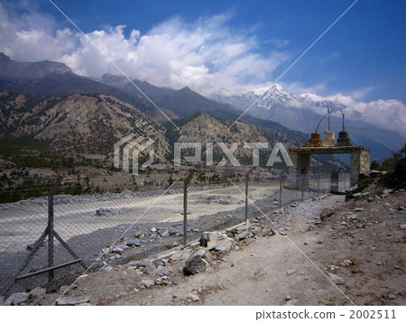 On the way from Humuda Airport Pisan to Manang 2002511