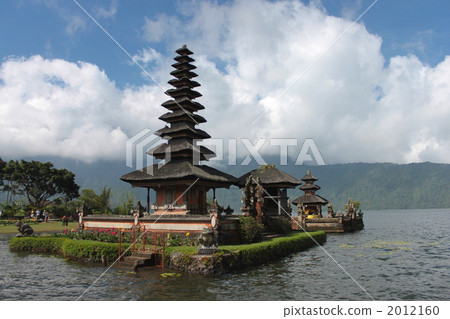 Ulun Danu Bratan Temple Ulun Danu Bratan Temple 2012160