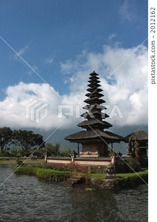 Ulun Danu Bratan Temple Ulun Danu Bratan Temple 2012162