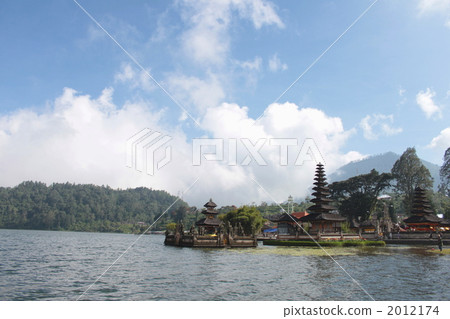 Ulun Danu Bratan Temple Ulun Danu Bratan Temple 2012174