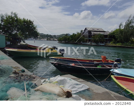 Saint Lucia small port 2012840