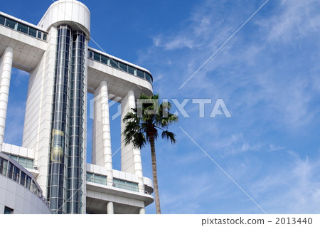 Port Building 2013440