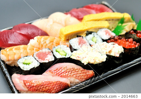 帶走華麗故事的壽司。 帶走華麗故事的壽司。 2014663