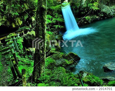 Ten Falls of Water · Shimizu of 10 Hidaka Ten Falls of Water · Shimizu of 10 Hidaka 2014701