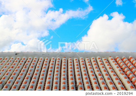 Landscape of Okinawa Roof of red tile Landscape of Okinawa Roof of red tile 2019294