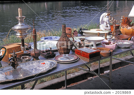 米蘭的跳蚤市場 2019869