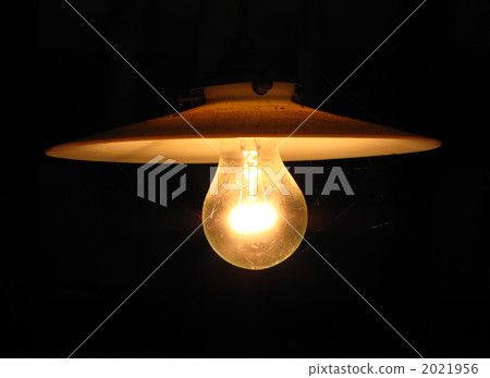 Bare light bulb 2021956