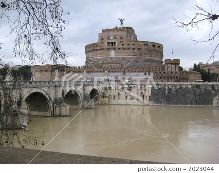 Sant'Angelo城堡在冬天 2023044