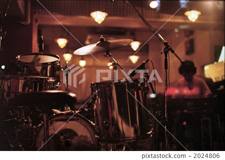 drum set 2024806