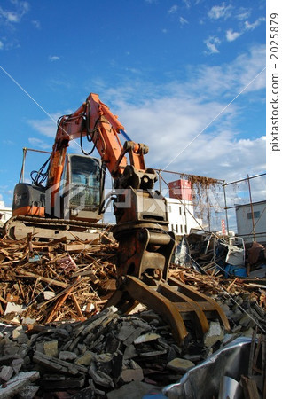 heavy machinery, the arm, dismantling 2025879