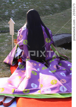 Twelve girls women 2030173