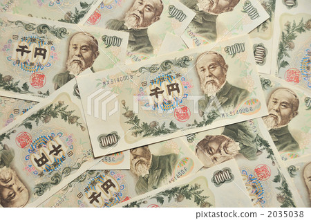 Old banknotes (thousand yen bills) 2035038