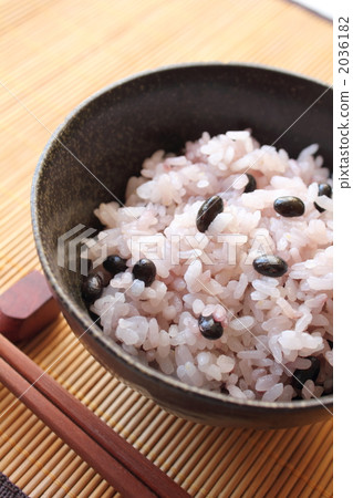 Black Thousand Ishiguro大豆煮熟的米飯 Black Thousand Ishiguro大豆煮熟的米飯 2036182