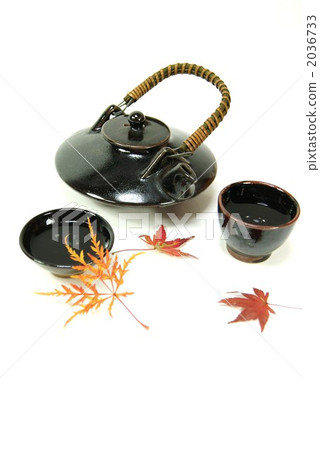 bottle and cup (for alcohol), small sake cup, fine leaf 2036733