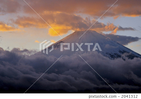 Fuji of sunset 2 2041312