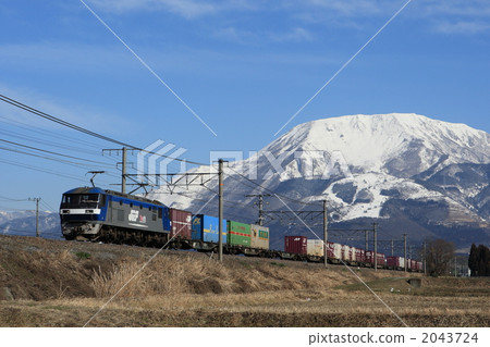 EF 210 cargo train 2043724