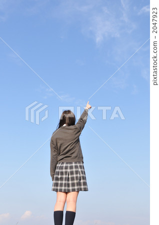 A high school student 2047923