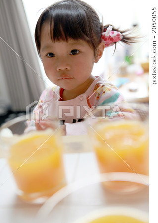 little child, toddler, girl 2050055