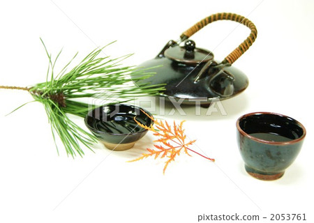 bottle and cup (for alcohol), black jyoka, ceramic 2053761