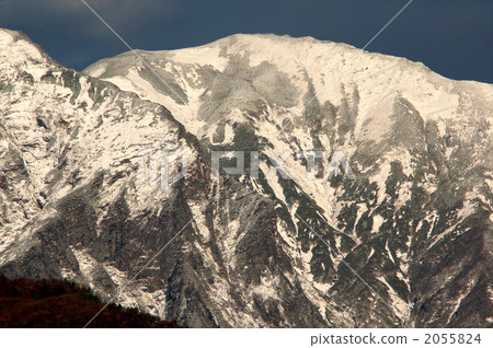 Tanigawa-dake of the first snow 2055824