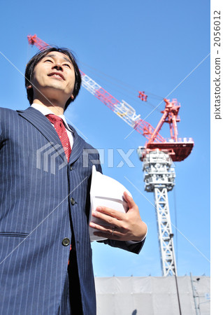 business scene, looking up, suit 2056012