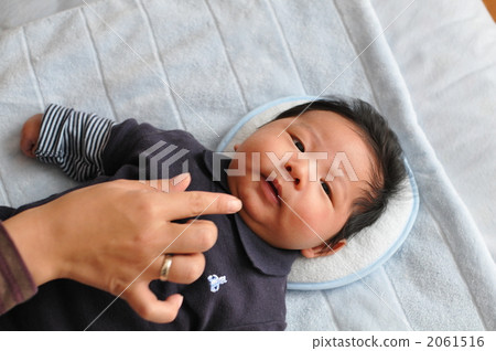 2 months old baby 2061516