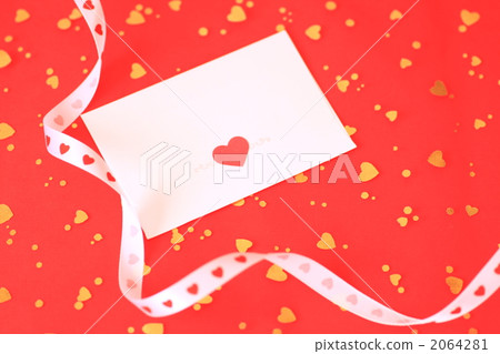 A red heart's love letter 2064281