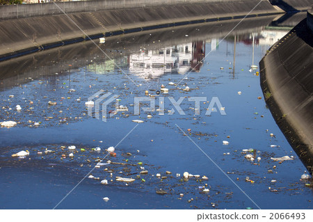Garbage after the rain flowing into the river 2066493