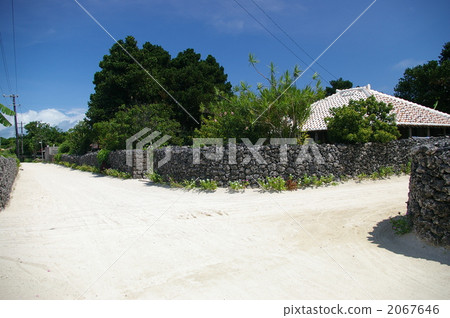townscape, unpaved road, white sand road 2067646