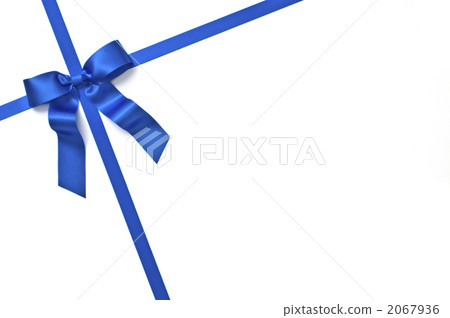 an exchange of gifts, ribbon, ribbons 2067936