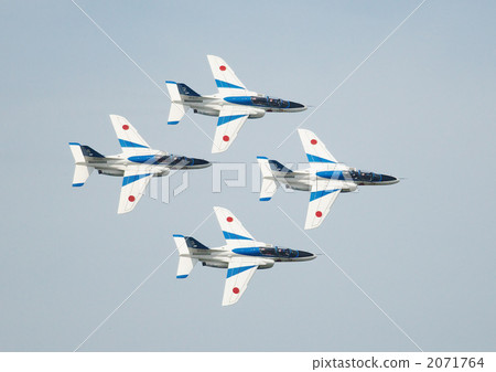 形成藍色衝動的飛行 形成藍色衝動的飛行 2071764