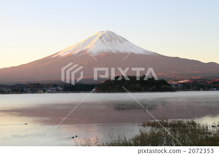 河口湖和富士山 河口湖和富士山 2072353