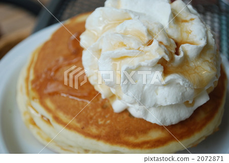 baked good, baked sweet, pancake 2072871