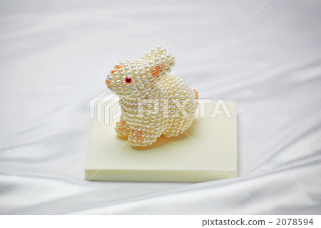 兔子由珍珠製成 2078594