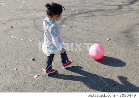 Ball play Ball play 2080479