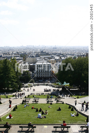 Hill of Montmartre Hill of Montmartre 2081445