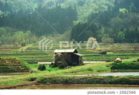 hut, field, farm 2082566