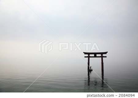 Morning fog 2084094
