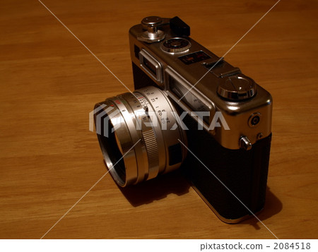 Classic camera 2084518