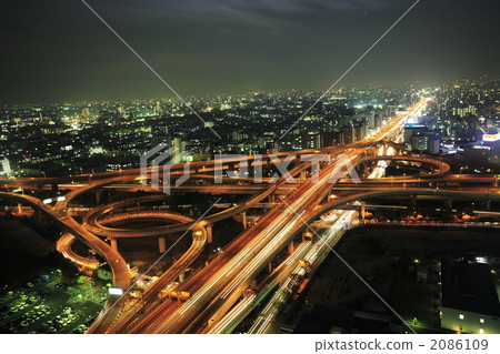 高速公路 夜景 高層建築 2086109