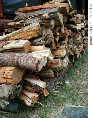 A wood burning stove is still active in Nikko Yumoto 2088189